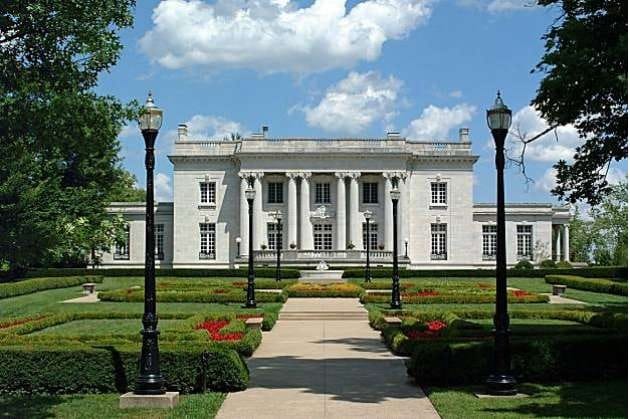 Exterior shot of the Governor's Mansion